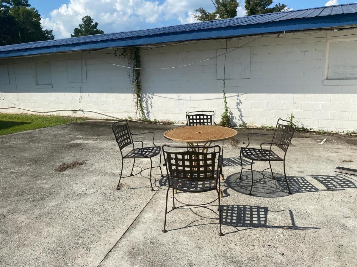 Budget Inn Alma Exterior photo